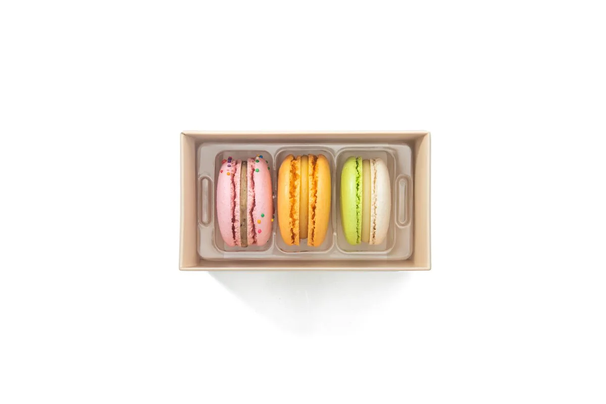 Exciting Macarons Box 6個入り 6 piece Macarons Box – Get 1 Free - karolyze